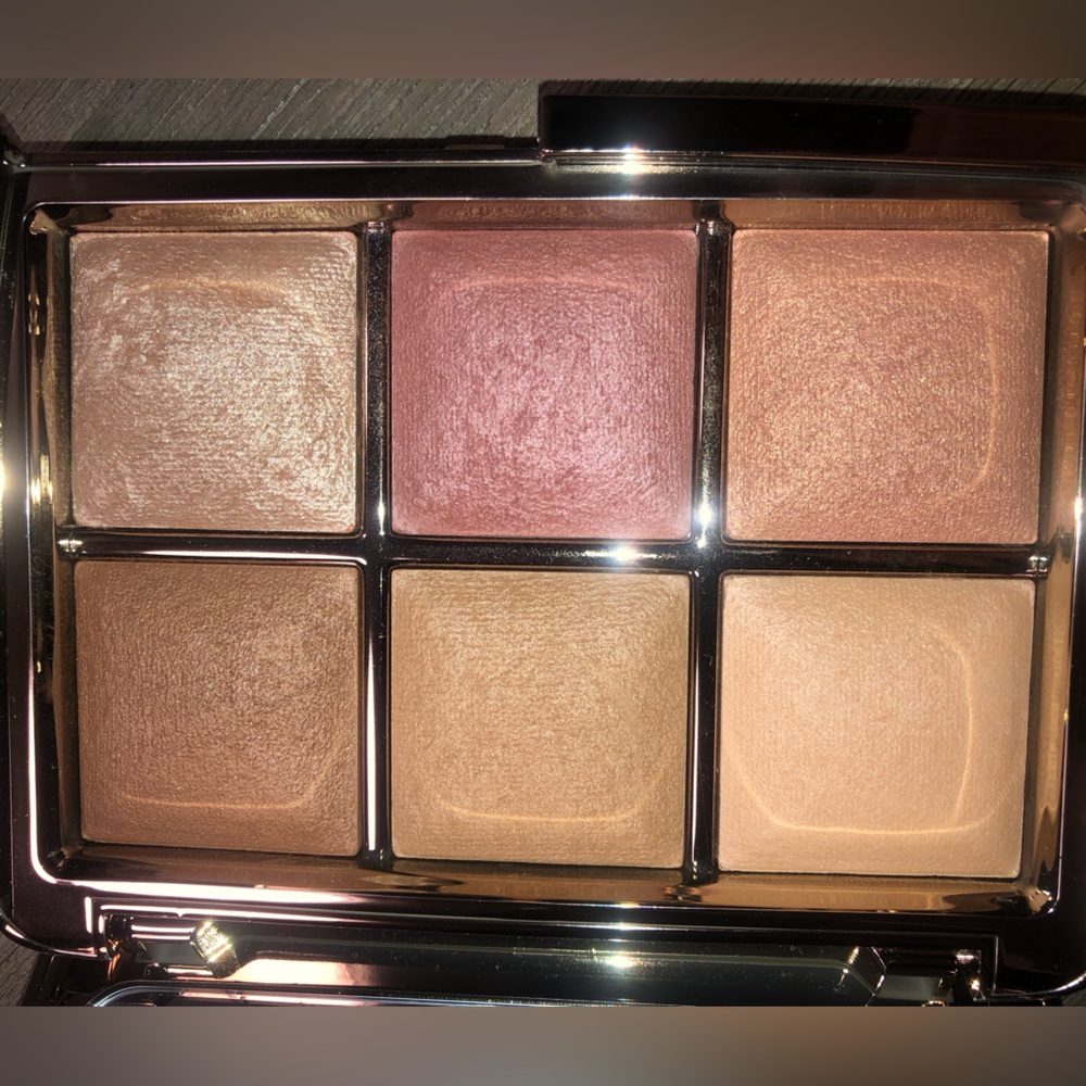 HOURGLASS AMBIENT LIGHTING EDIT – UNLOCKED - Picture 13 of 14